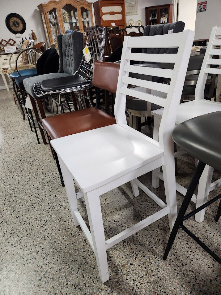 SET OF 2 | White Ladder stools
