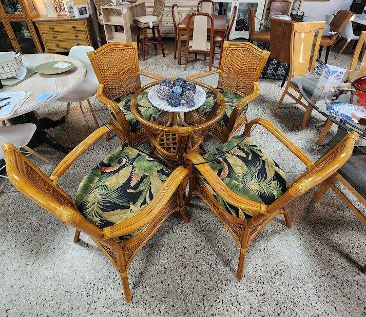 Dining Set