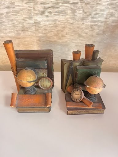 2 PIECES Book Ends