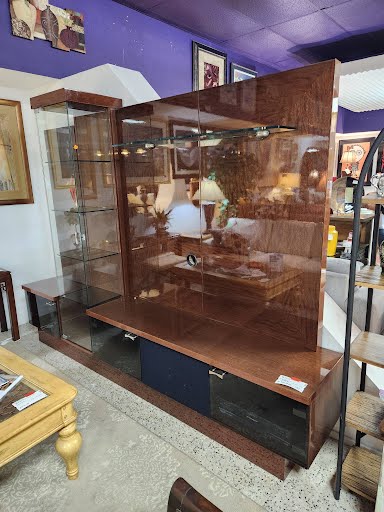 Entertainment Center High Gloss Brwn