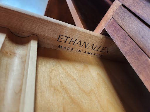 Ethan Allen Desk with Hutch