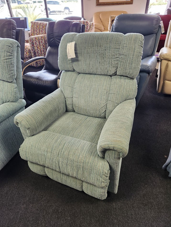 Teal La-z-boy Recliner