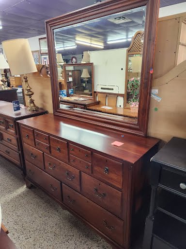 Lexington Dresser Bob Timberlake w. Mirror