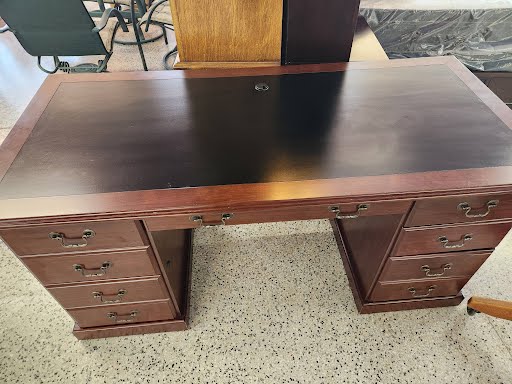 Desk Mahogany 65"w