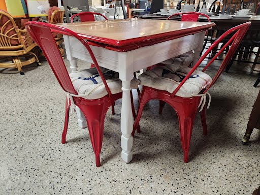 Dining Set 1950s Metal w. Four Chairs