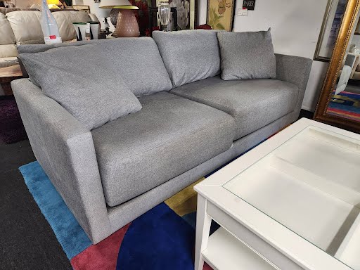 Crate & Barrel Sofa 90"w