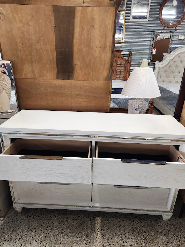 White Dresser With Mirrored Trim