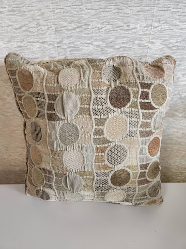 19x19 Throw Pillow - Beige Geometric Pattern