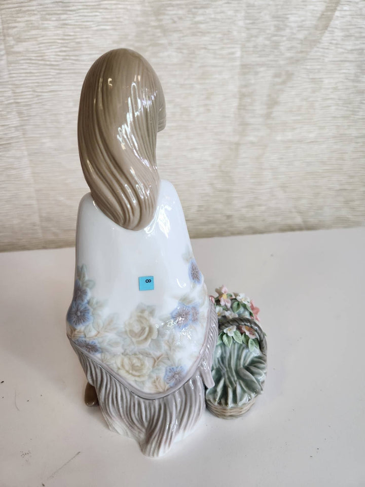 Lladro Brillo "Girl with Basket of Flowers" Figurine