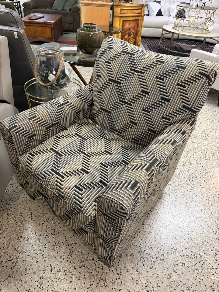 Black/Tan Geometric Pattern Armed Chair
