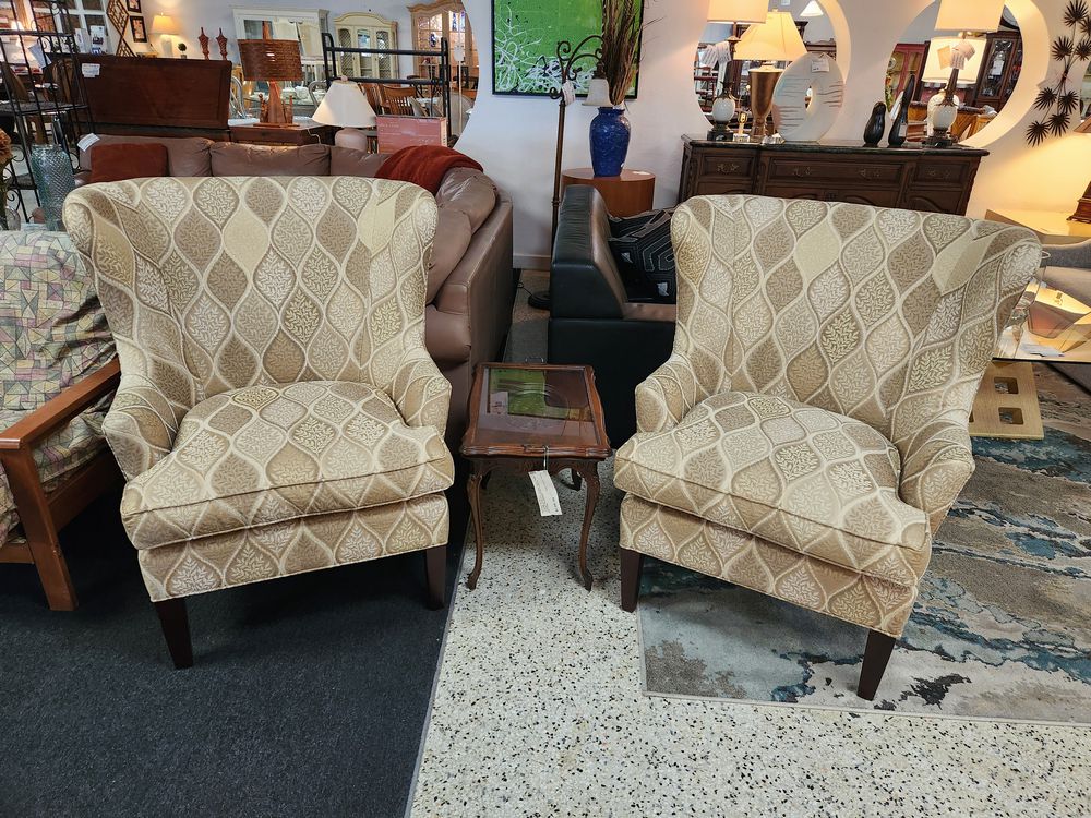 Beige Print Haverty's Chair