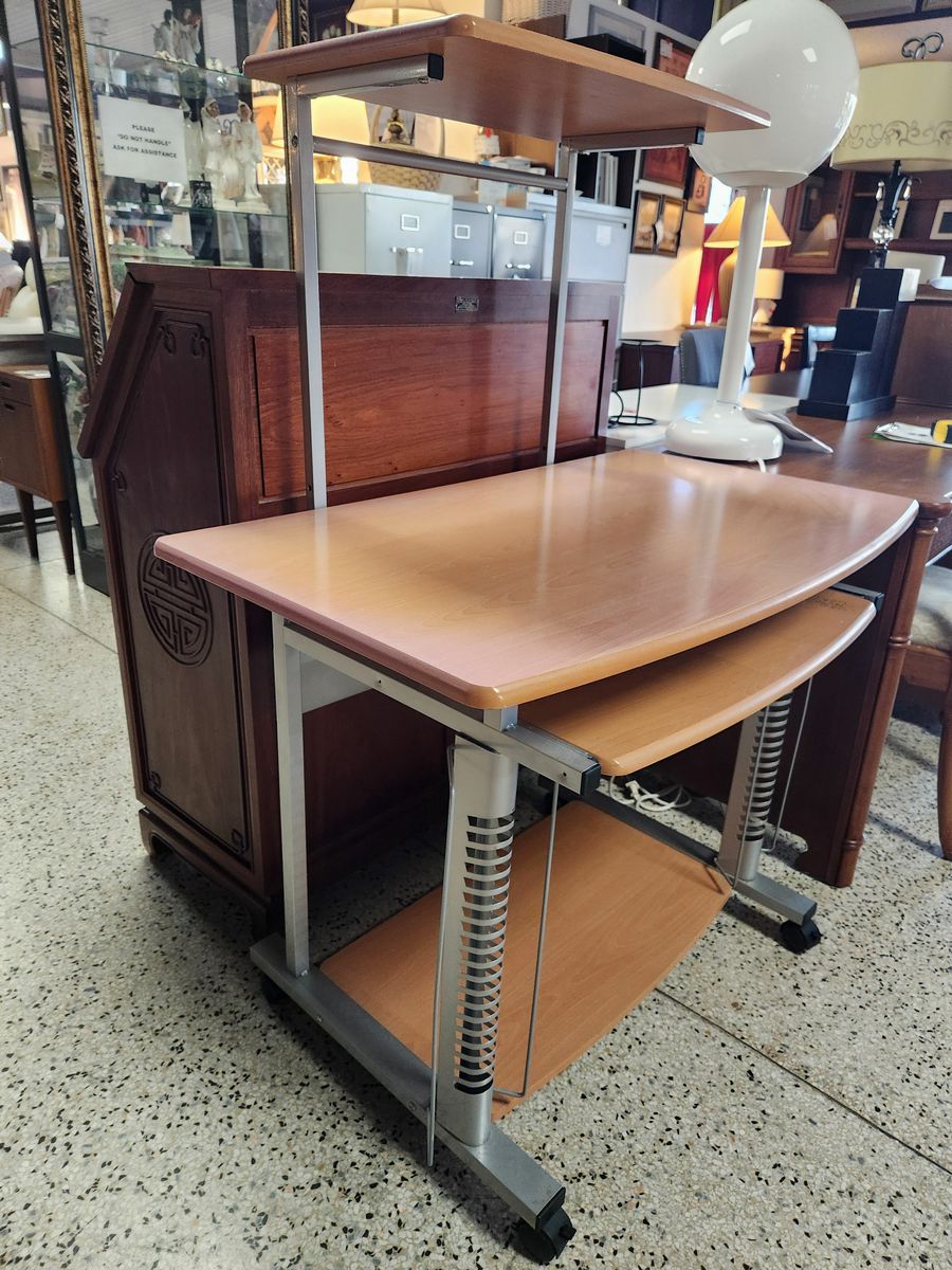Multi-Tier Desk