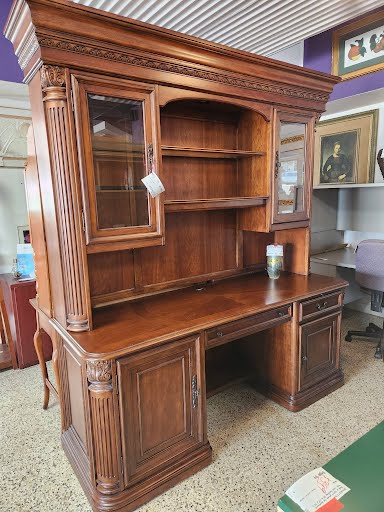 Hooker Furniture Cherry Desk w. Hutch