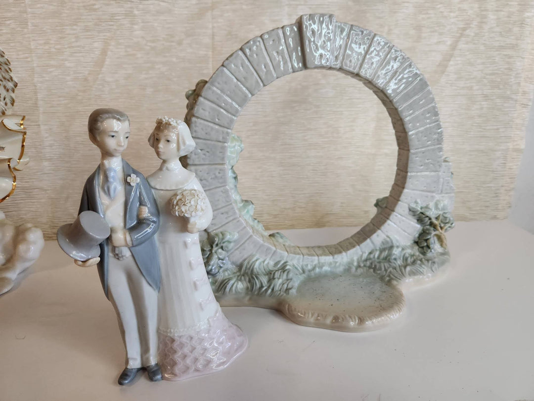 LLADRO Cake Topper Bermuda Moongate (Arch Only)