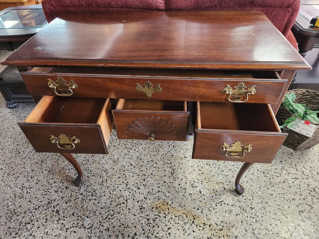 Vintage Queen Anne Style Lowboy Desk / Chest