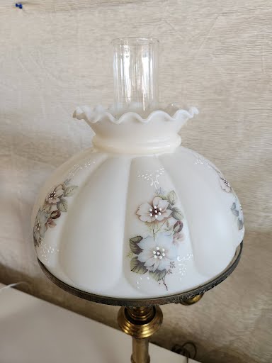 28" Electric Victorian Brass Table Lamp