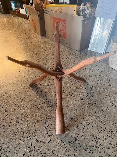 End Table w. Plate Top