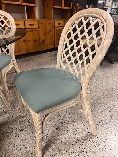 Dining Set Bamboo 42" Glass Top w. Four Chairs