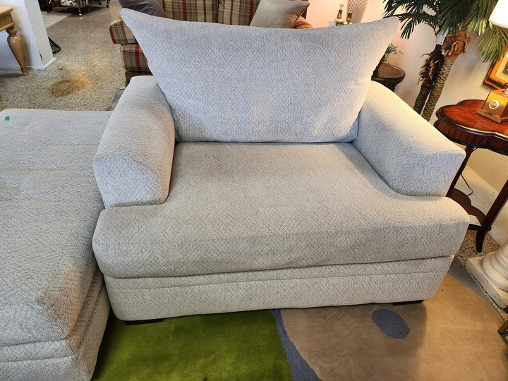 Soletren Oversized ArmChair With Ottoman