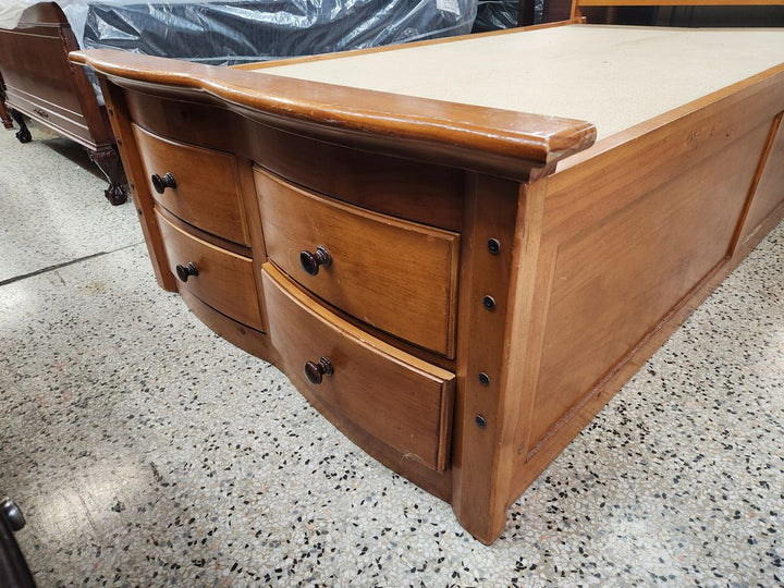 Light wood Twin bed