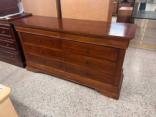 Ethan Allen Dresser 8 Drawers