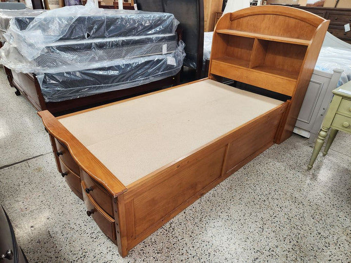 Light wood Twin bed