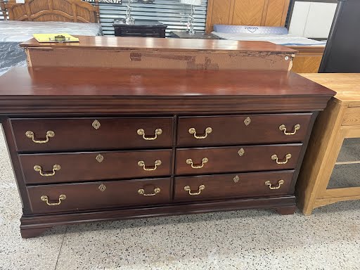 Bassett Dresser 6 Drawers