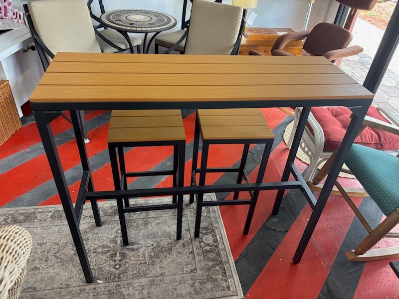 wood/Metal Outdoor Set