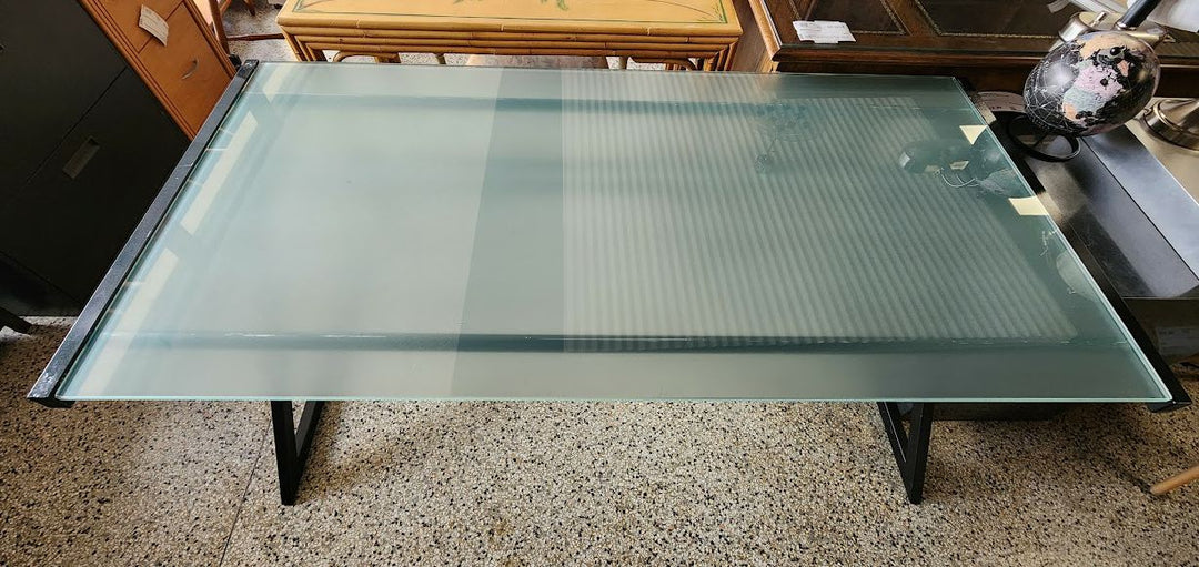 Clear frosted Desk