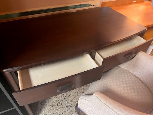 46W" Desk