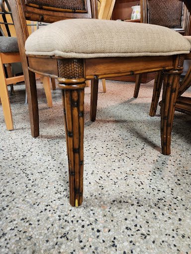 48" Haverty's Dining Set