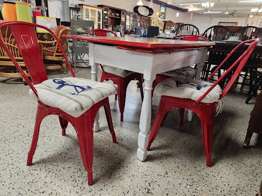 Dining Set 1950s Metal w. Four Chairs