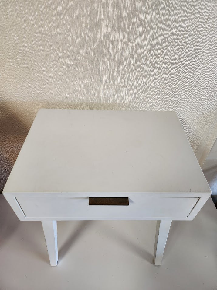 White One Drawer End Table