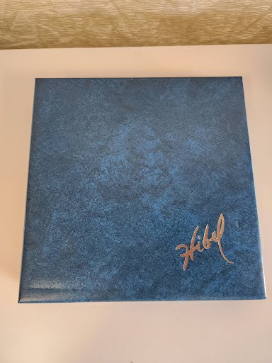 10" HIBEL 'Pharoh's Daughter and Moses' Collector's Plate (+ box)