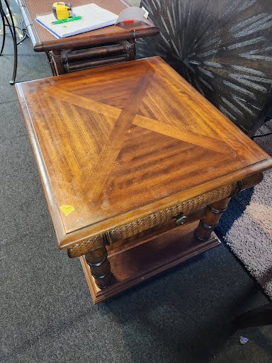 Cindy Crawford End Table Single Drawer