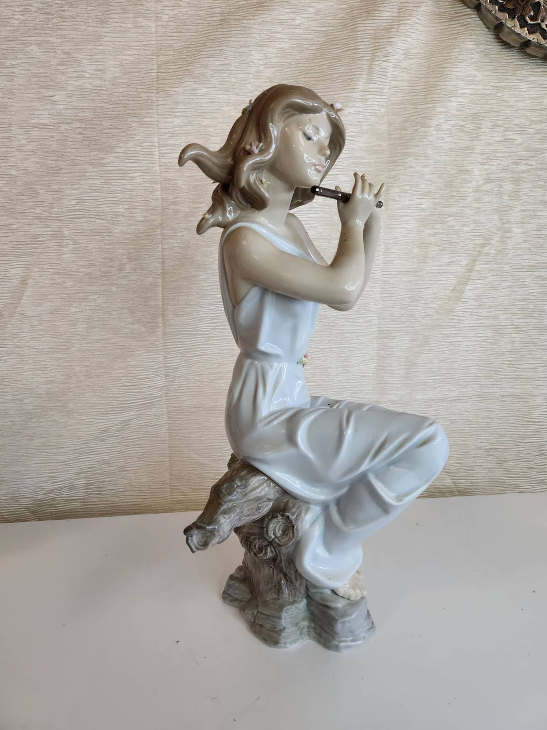 Lladro "A Graceful Tune"