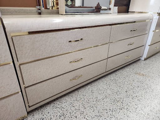 6 Drawer Dresser With Mirror