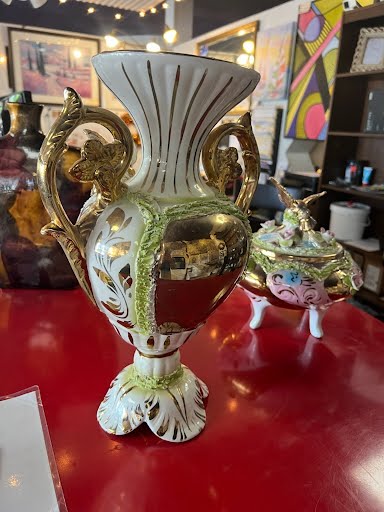 RARE- Mid century Ornate 15" Fine porcelain Art Vase w/gold Doves