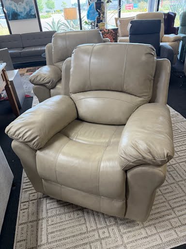 Rooms to Go Recliner