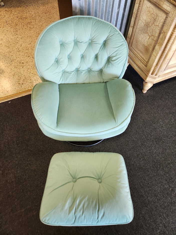 Teal tufted velvet swivel accent chair