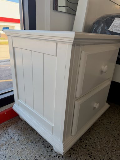 5 PC Queen White Cottage Set