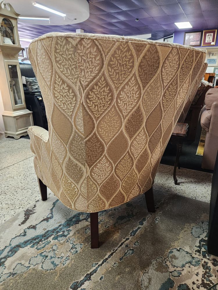 Beige Print Haverty's Chair