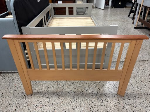 Light Wood Twin Headbaord& Footboard