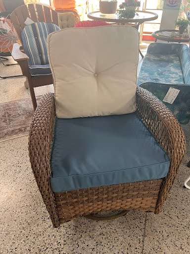 Resin Wicker Swivel Rocker Chair