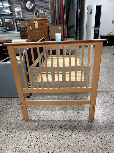 Light Wood Twin Headbaord& Footboard