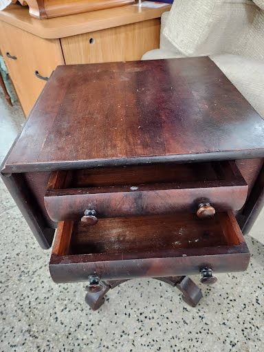 Drop Leaf End Table