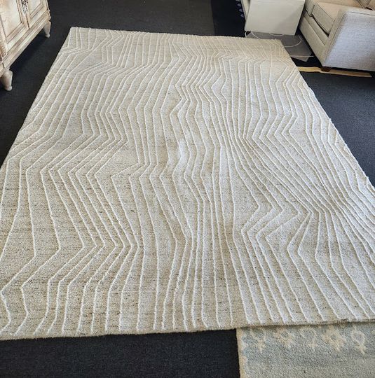 Ashley Furniture Ivory Tufted  Area Rug