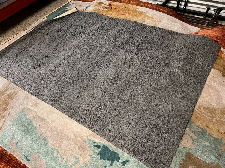 Area Rug 5' x 7' 5"