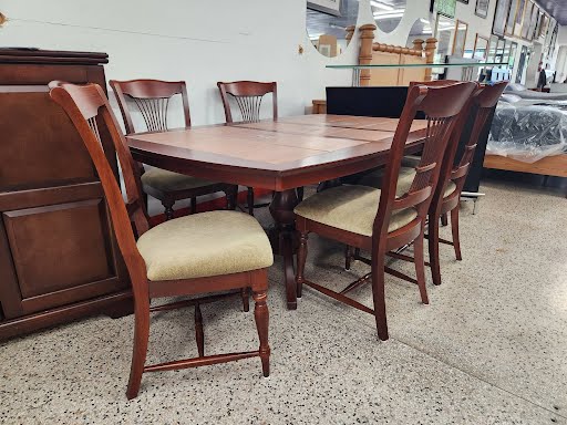 Tile Top Dining Set w. 6 Chairs