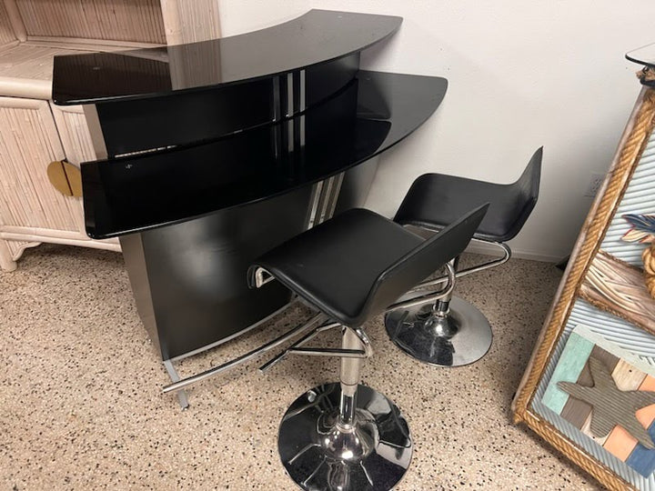 Glass Bar Unit with 2 Adjustable Stools